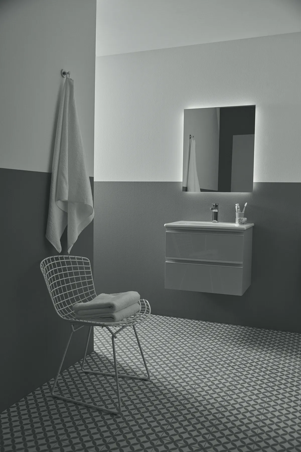 Waschtischarmatur Tesi, BlueStart, 5 l/min., mit Ablaufgarnitur, Ausladung 93mm, Chrom Waschtischarmatur Tesi, BlueStart, 5 l/min., mit Ablaufgarnitur, Ausladung 93mm, Chrom