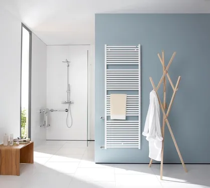 Zehnder Design-Heizkörper „Toga“ Austauschmodell 60 × 114,8 cm in Verkehrsweiß (RAL 9016, glänzend) Zehnder Design-Heizkörper „Toga“ Austauschmodell 60 × 114,8 cm in Verkehrsweiß (RAL 9016, glänzend)