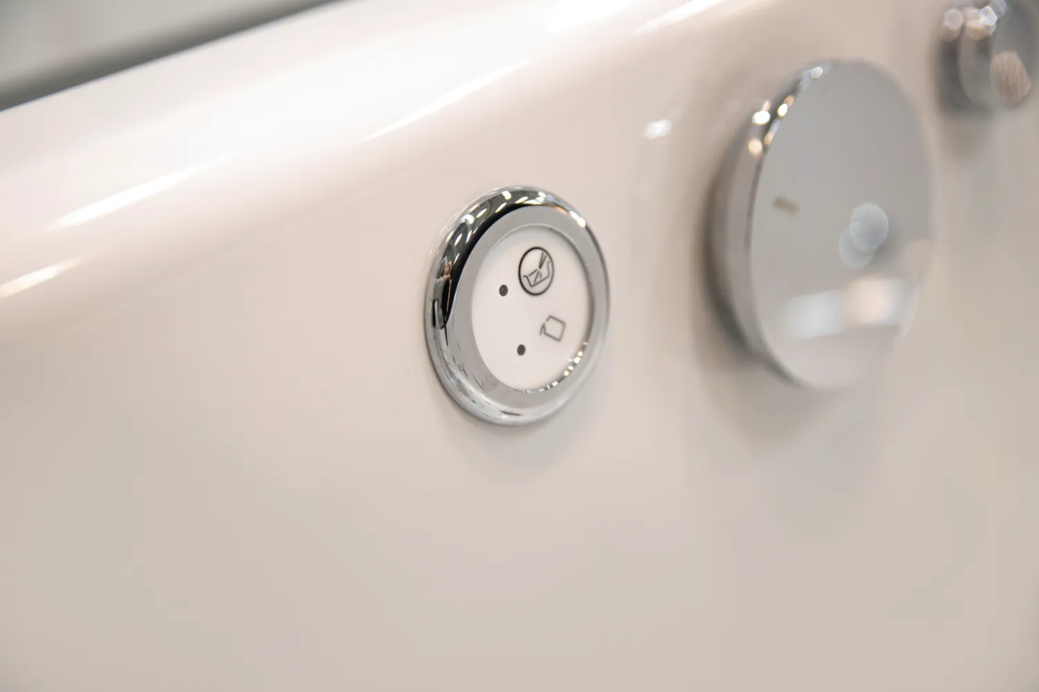 Bette Whirl Desinfektionseinheit B480 – Chrom, für alle Bette Whirlsysteme, Reiniger in Kunststoff Bette Whirl Desinfektionseinheit B480 – Chrom, für alle Bette Whirlsysteme, Reiniger in Kunststoff