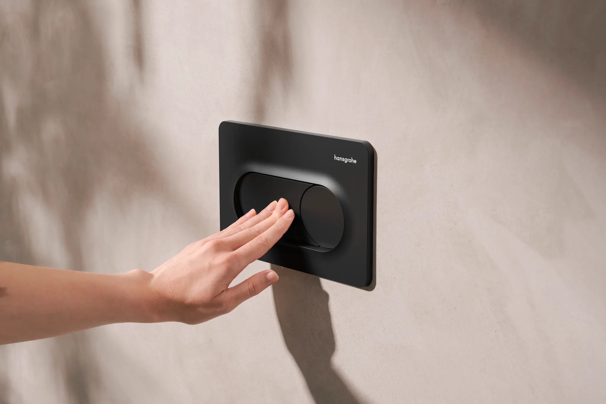 Hansgrohe iFrame Original S Betätigungsplatte für 2-Mengen-Spülung, Mattschwarz Hansgrohe iFrame Original S Betätigungsplatte für 2-Mengen-Spülung, Mattschwarz