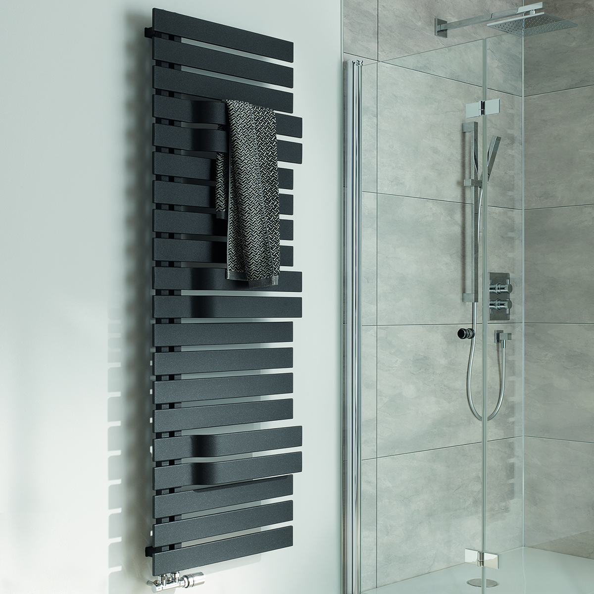 HSK Design-Heizkörper „Yenga Plus“ 60 × 174,2 cm in Anthrazit HSK Design-Heizkörper „Yenga Plus“ 60 × 174,2 cm in Anthrazit