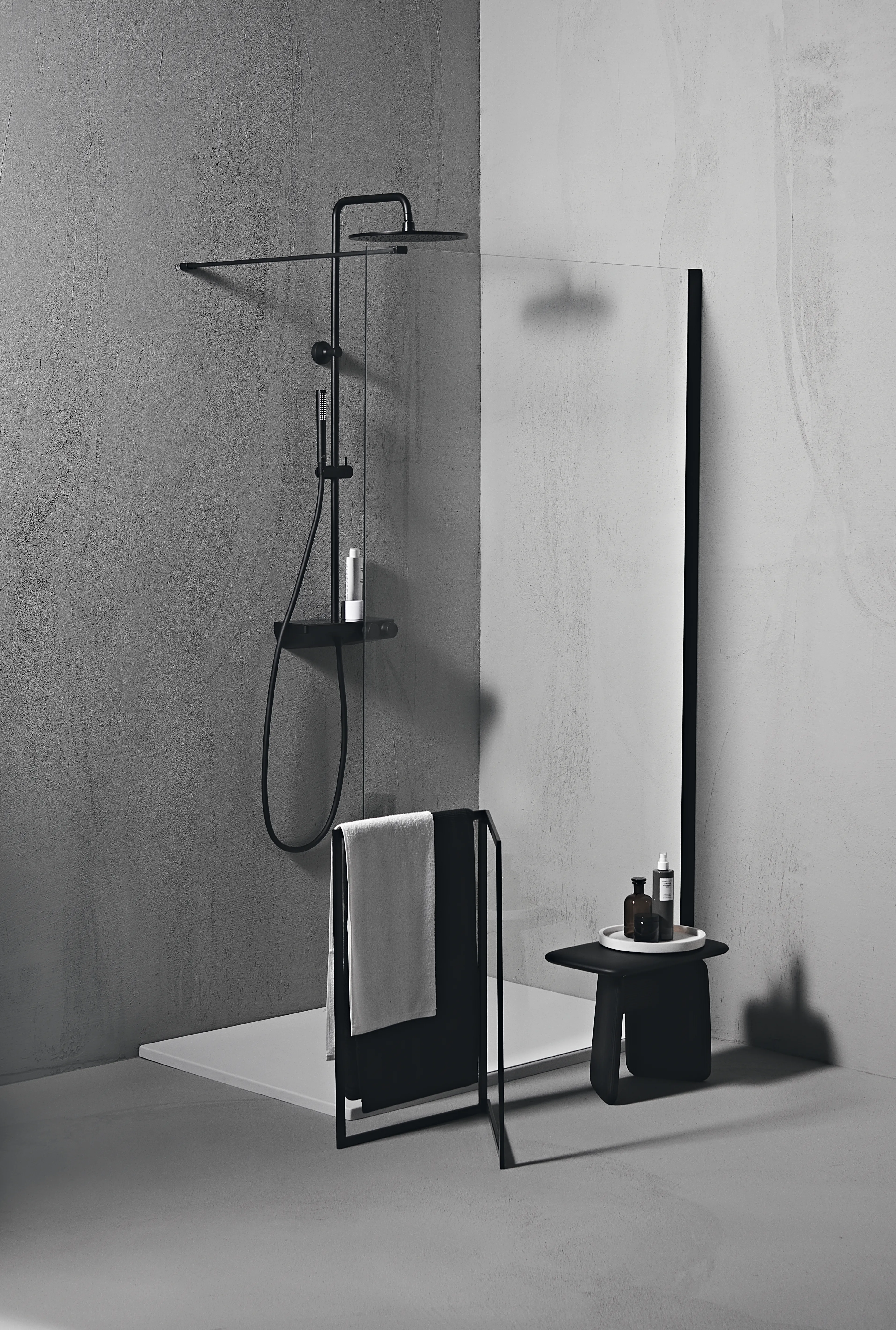 Ideal Standard Duschsystem Ceratherm S200 mit Brausethermostat Kopfbrause Silk Black Ideal Standard Duschsystem Ceratherm S200 mit Brausethermostat Kopfbrause Silk Black