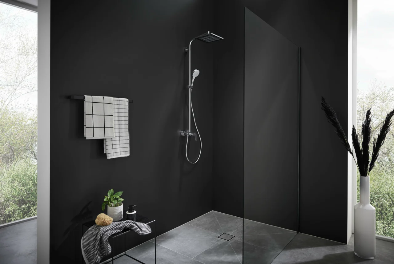 Hansgrohe Crometta E Showerpipe 240 - Einhebelmischer chrom, 240 x 240 mm, Aufputzinstallation Hansgrohe Crometta E Showerpipe 240 - Einhebelmischer chrom, 240 x 240 mm, Aufputzinstallation
