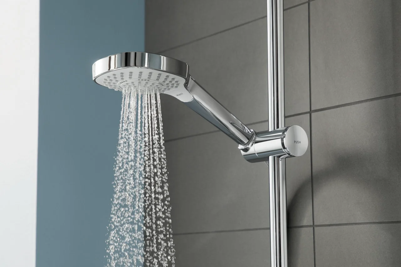 Hansgrohe Croma Select E Handbrause EcoSmart weiß/chrom, 110 mm Brausekopfgröße, SoftRain, IntenseRain, Massagestrahl, QuickClean, max. Durchfluss 8,4 l/min bei 3 bar