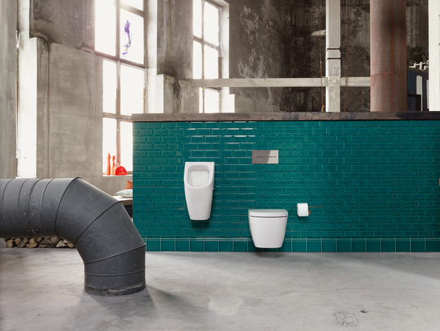 Urinal ME by Starck, Zulauf von hinten rimless, ohne Fliege, weiß HygieneGlaze Urinal ME by Starck, Zulauf von hinten rimless, ohne Fliege, weiß HygieneGlaze
