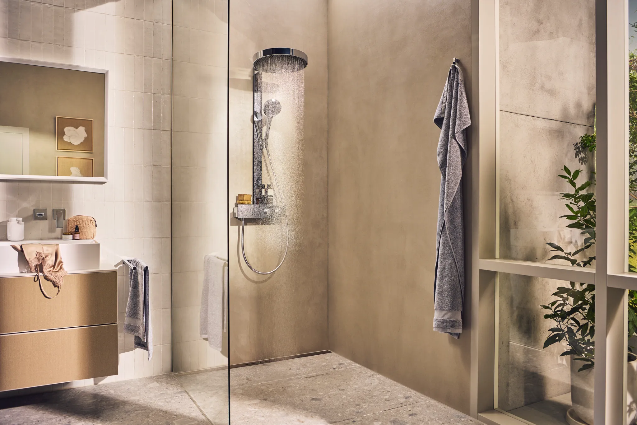 Rainfinity Showerpipe 360 1jet mit ShowerTablet 350 Chrom Rainfinity Showerpipe 360 1jet mit ShowerTablet 350 Chrom