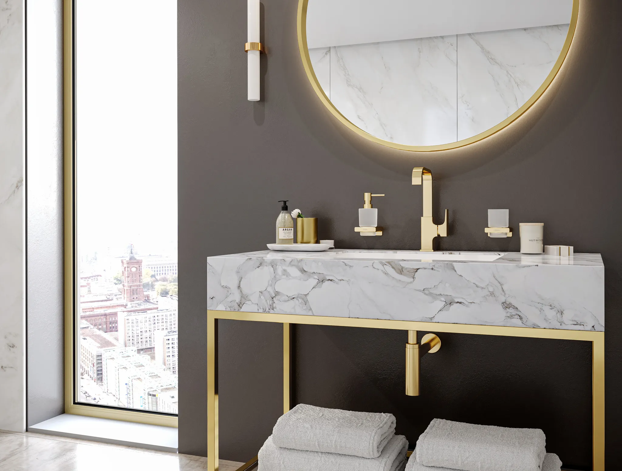 Hansgrohe AddStoris Q Lotionspender Polished Gold Optic, Wandmontage, Metallhalterung, Mattglasbehälter, 200 ml Füllmenge, 2 ml Dosiermenge, mit Befestigungsmaterial, verdeckte Befestigung, Bohrabstand 26 mm, Bohrlochdurchmesser 6 mm