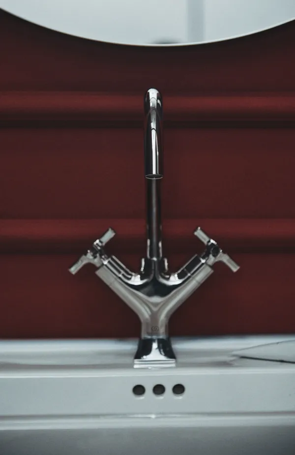 Ideal Standard Waschtischarmatur Joy Neo ohne Ablaufgarnitur, Ausladung 169mm, Kreuzgriffe, Chrom Ideal Standard Waschtischarmatur Joy Neo ohne Ablaufgarnitur, Ausladung 169mm, Kreuzgriffe, Chrom