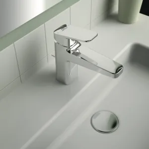 Ideal Standard Waschtischarmatur Ceraplan H90 mit Ablaufgarnitur Ausladung 124mm Easyfix+ Chrom Ideal Standard Waschtischarmatur Ceraplan H90 mit Ablaufgarnitur Ausladung 124mm Easyfix+ Chrom