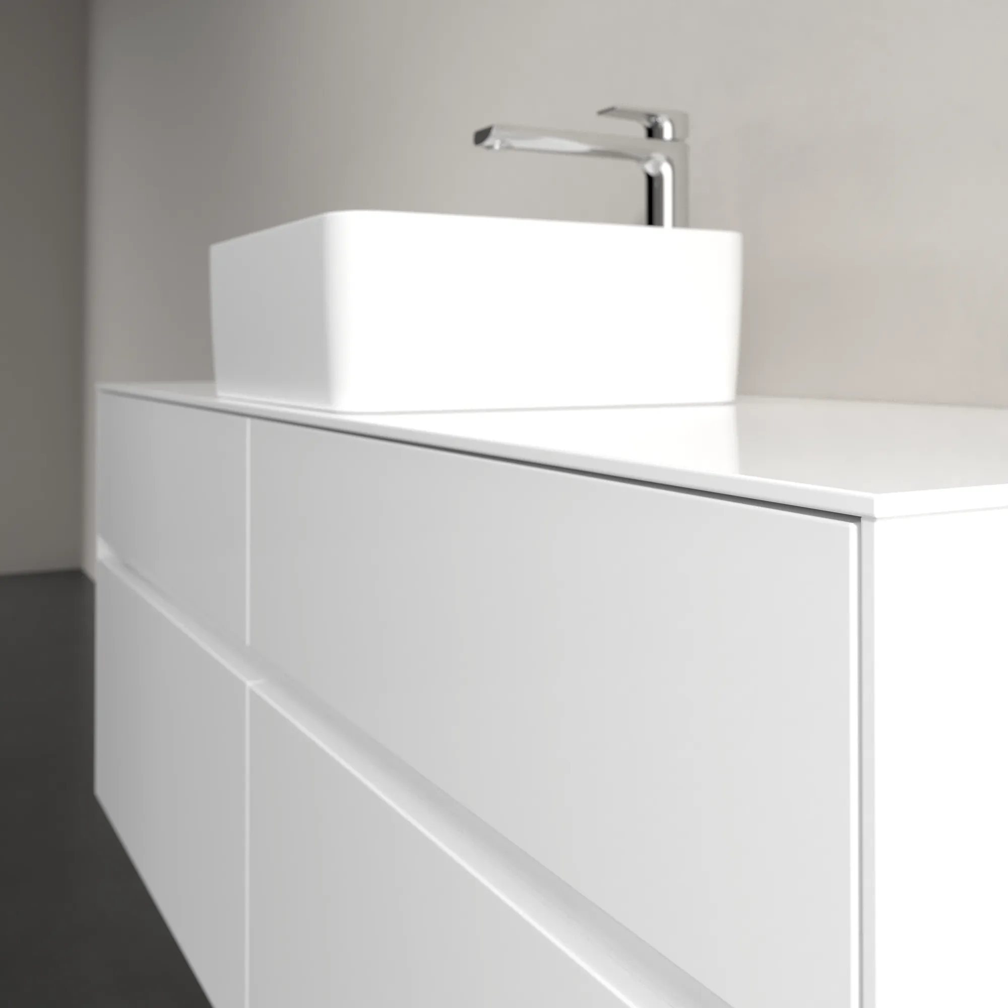 Villeroy & Boch Waschtischunterschrank „Collaro“ 1400 × 548 × 500 mm Glossy White, ohne Beleuchtung, für Becken mittig