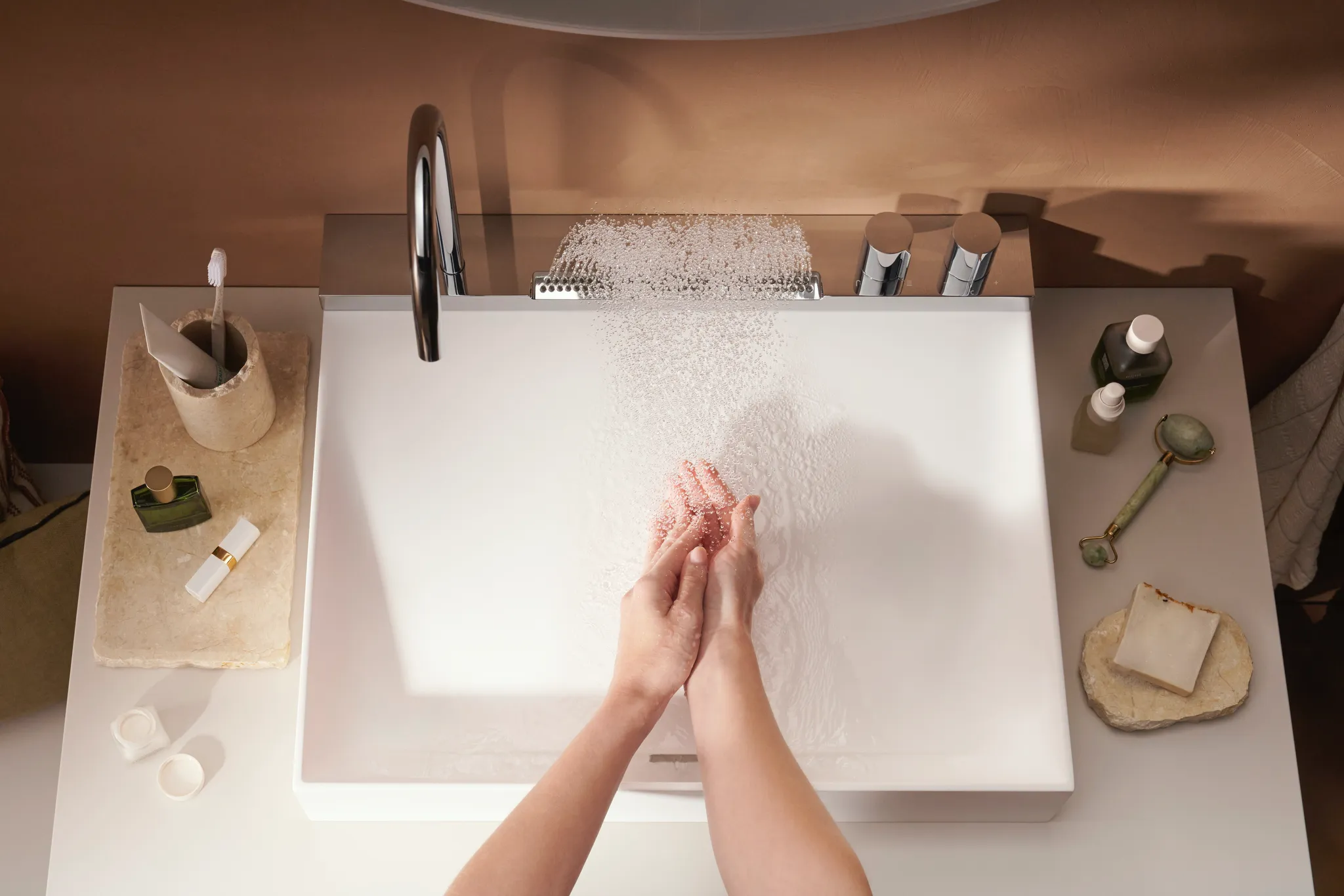 Hansgrohe Avalegra AquaUnit 580⁄475, Chrom Waschbecken und Armatur