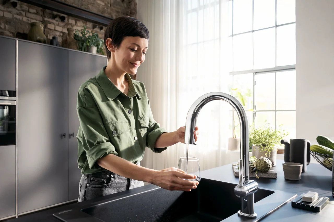 Hansgrohe Aqittura M91 SodaSystem 210 Auszieharm mit sBox, Chrom, Hahnlochbohrung 35 mm, max. Auszugslänge 76 cm Hansgrohe Aqittura M91 SodaSystem 210 Auszieharm mit sBox, Chrom, Hahnlochbohrung 35 mm, max. Auszugslänge 76 cm
