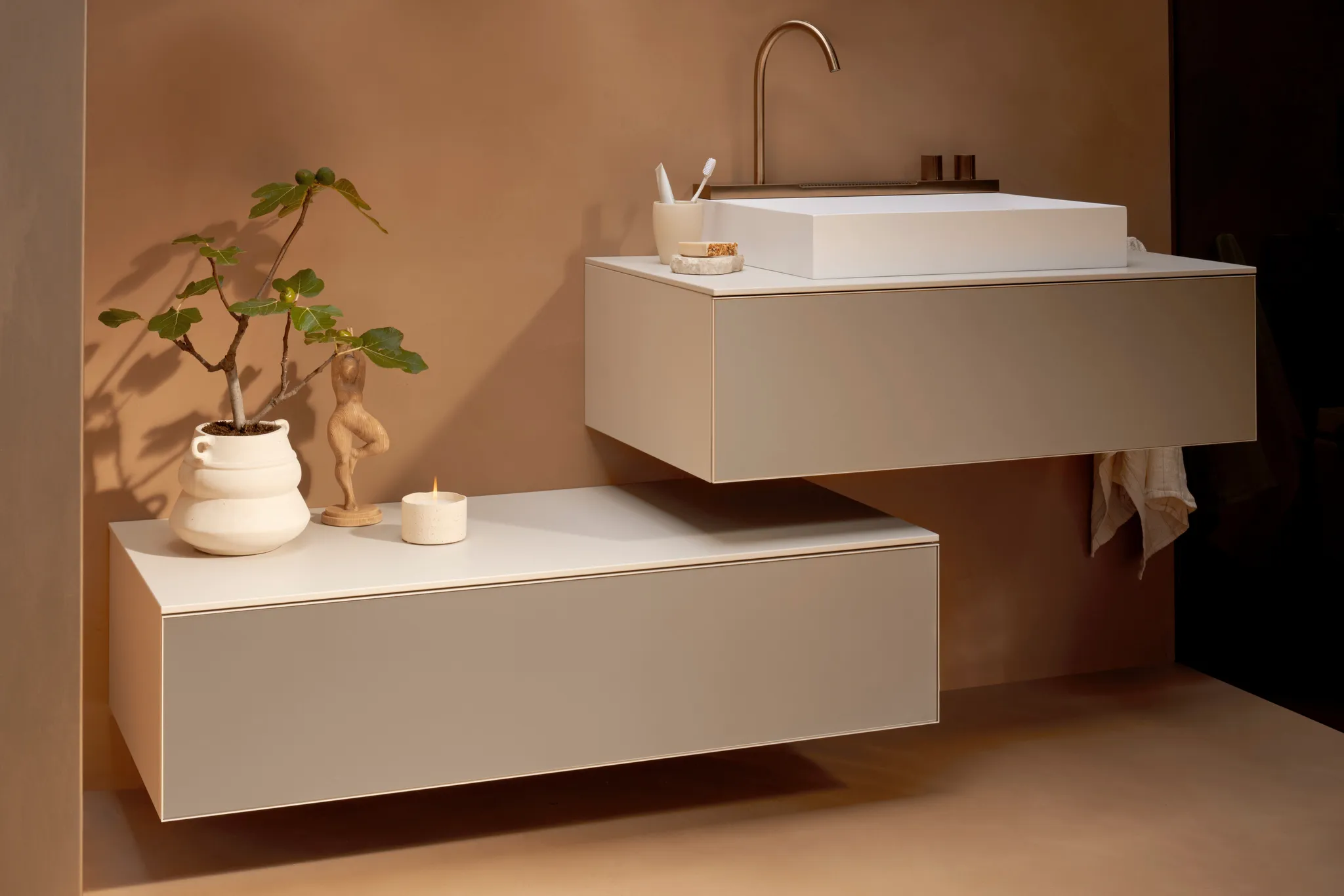 Xevolos E Sideboard Sandbeige Matt 1180/550 mit 1 Schubkasten und Abdeckplatte, Oberfläche Front: Bronze Struktur
