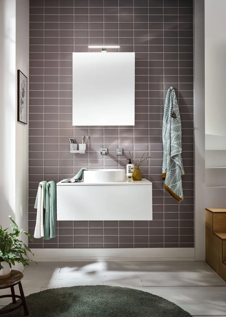 emco Spiegelschrank „mee“ 60 × 74,6 × 15,3 cm in weiß emco Spiegelschrank „mee“ 60 × 74,6 × 15,3 cm in weiß