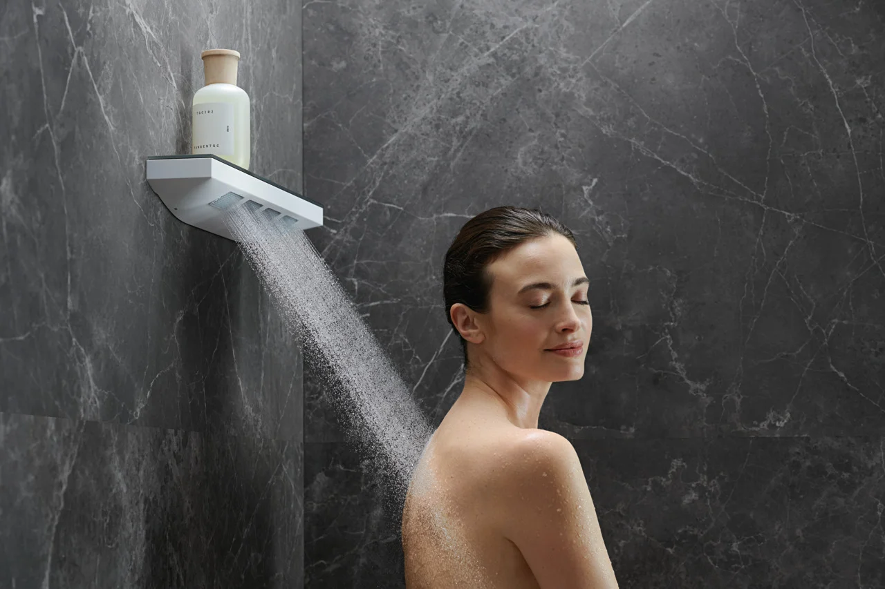 Hansgrohe Rainfinity Schulterbrause 500 1jet mit Duschablage, Chrom, 502 x 80 mm Brausekopfgröße, PowderRain Strahlart, 309 x 28 mm Strahlfläche Hansgrohe Rainfinity Schulterbrause 500 1jet mit Duschablage, Chrom, 502 x 80 mm Brausekopfgröße, PowderRain Strahlart, 309 x 28 mm Strahlfläche