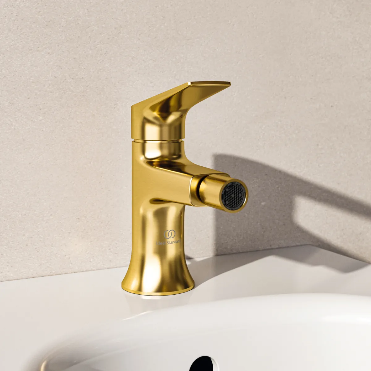 Ideal Standard Bidetarmatur La Dolce Vita Brushed Gold, Ausladung 105 mm, Auslaufhöhe 77 mm, Luftsprudler, Metall-Zugstangen-Ablaufgarnitur G1 1/4, Flexible Anschlussschläuche G3/8, Griff aus Metall, Schnellmontagesystem Easy-Fix, Kartusche Ø 28 mm, Firm