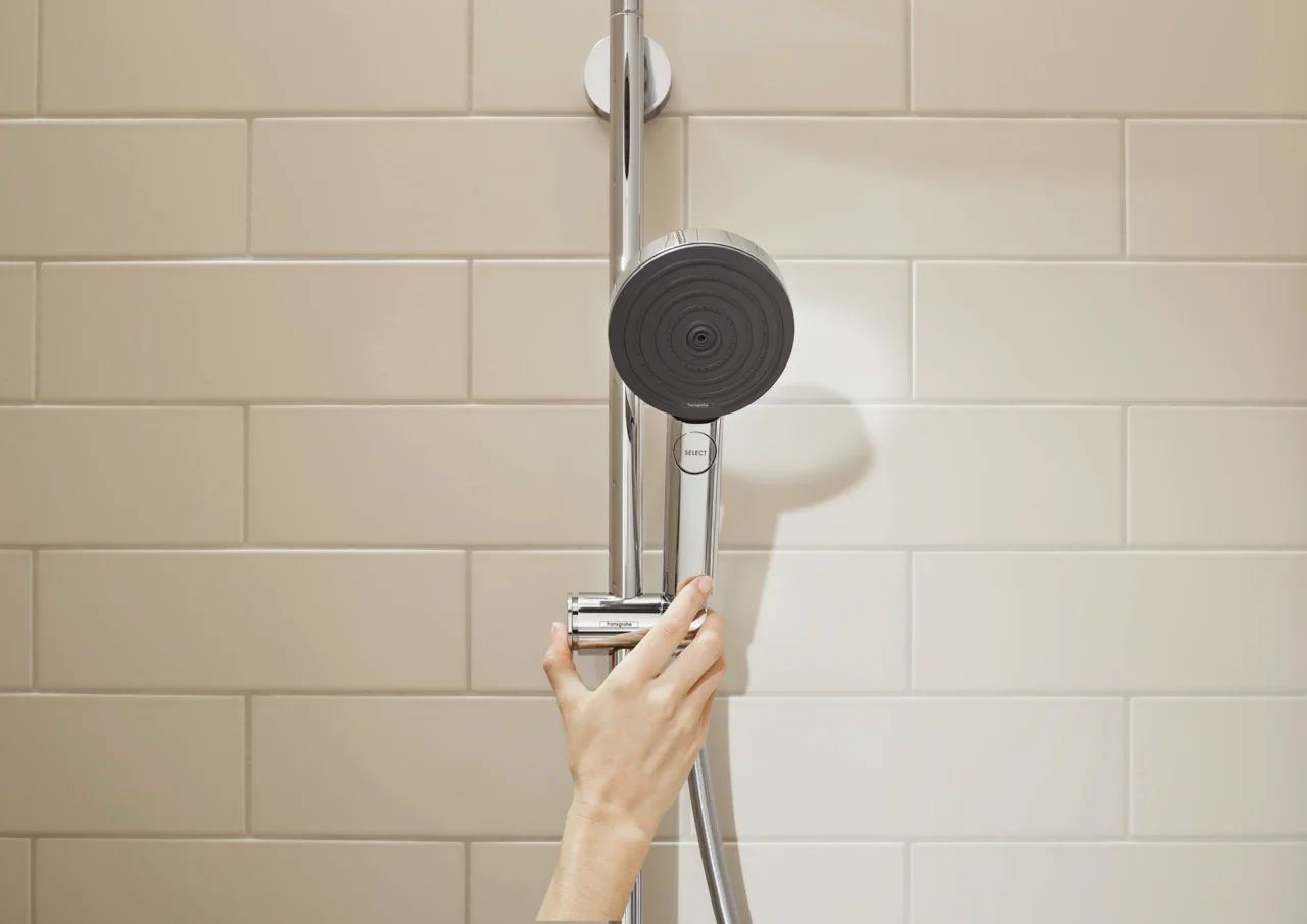 Hansgrohe Pulsify S Showerpipe 260 1jet mit Wannenthermostat Aufputz chrom