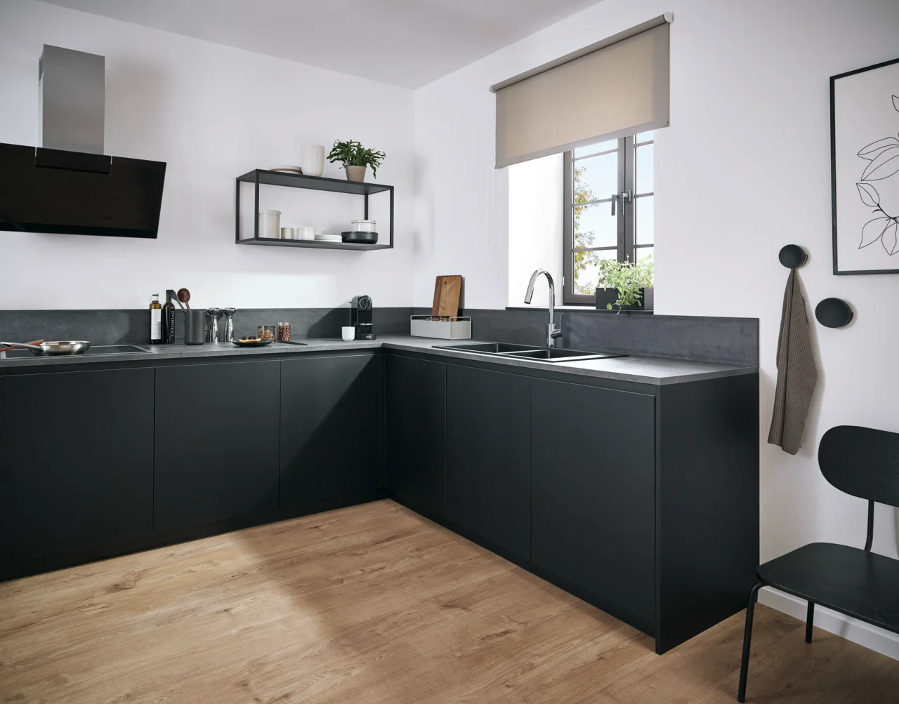 Hansgrohe Focus M41 Eco Einhebel-Küchenmischer mit Ausziehbrause 2jet in Chrom, ComfortZone 240, Schwenkbereich einstellbar auf 110° oder 150°, Laminarstrahl und Brausestrahl arretierbar, MagFit magnetische Brausehalterung, Quick-Connect Schlauch, max. D