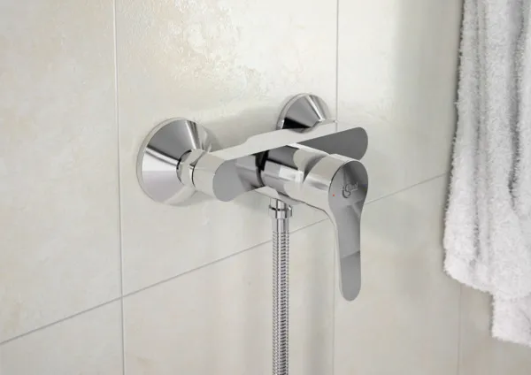 Brausearmatur Aufputz Alpha, Chrom Brausearmatur Aufputz Alpha, Chrom