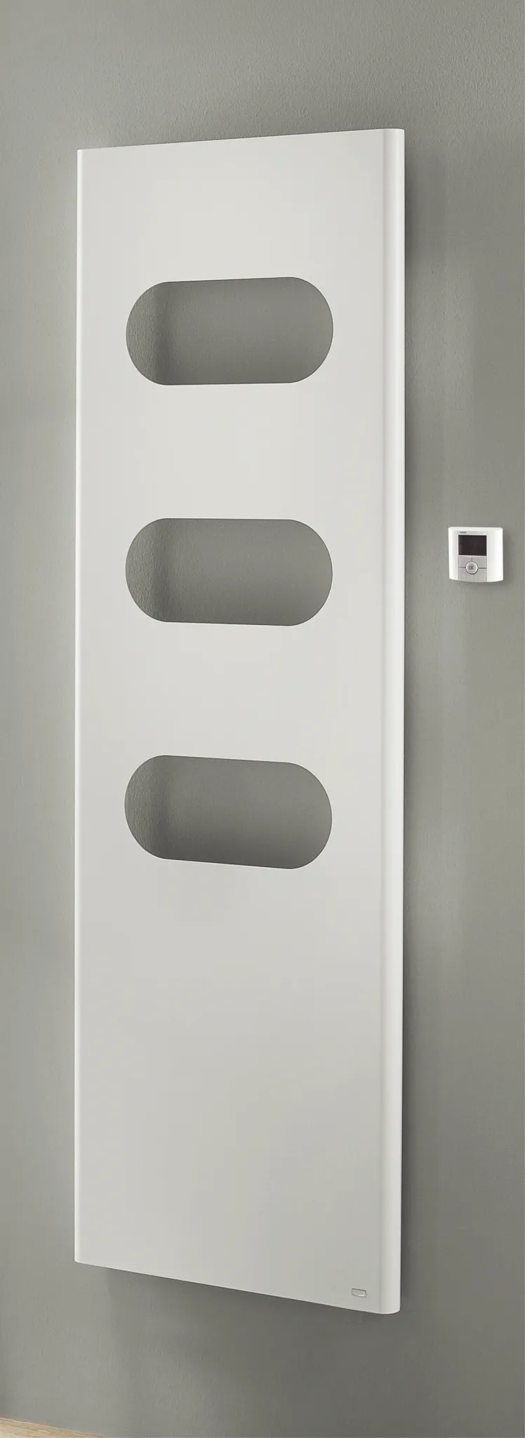 BEMM Design-Elektroheizkörper „Plawa Spa Soft E“ 75 × 180 cm in Titangraumetallic (RAL 9023)