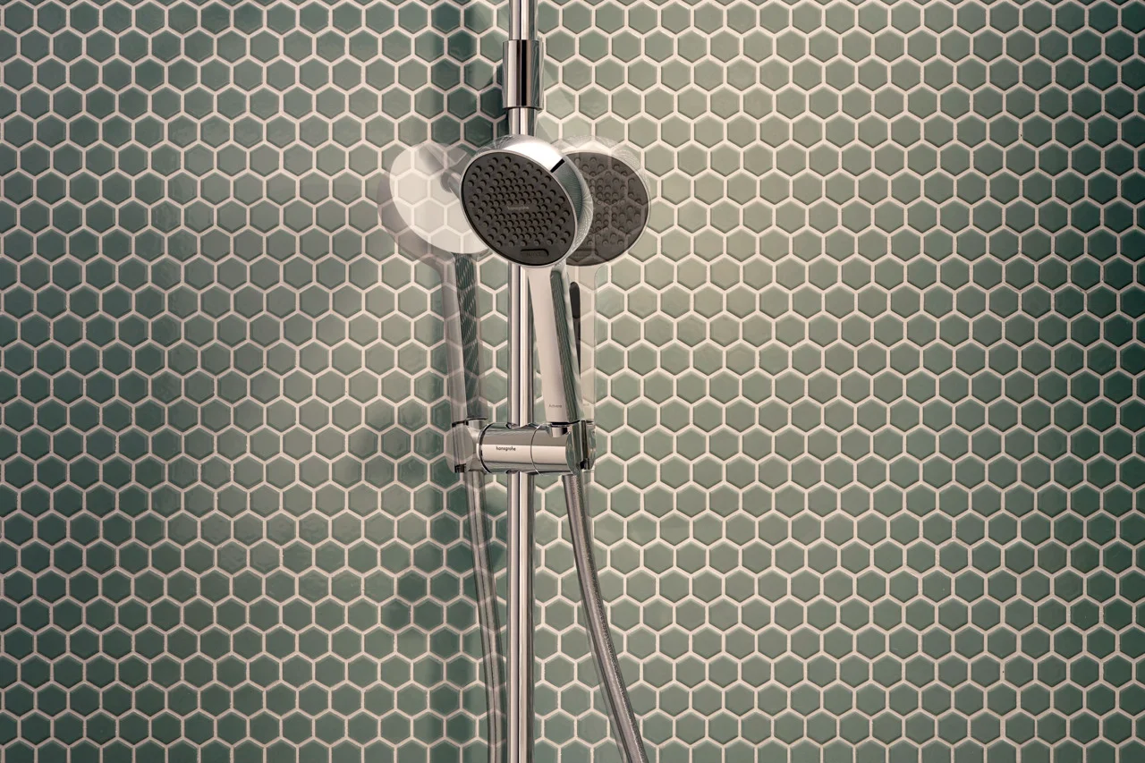 Activera Q Showerpipe 290/180 1jet EcoSmart mit ShowerTablet Select 360 Varia, Oberfläche: Chrom Activera Q Showerpipe 290/180 1jet EcoSmart mit ShowerTablet Select 360 Varia, Oberfläche: Chrom