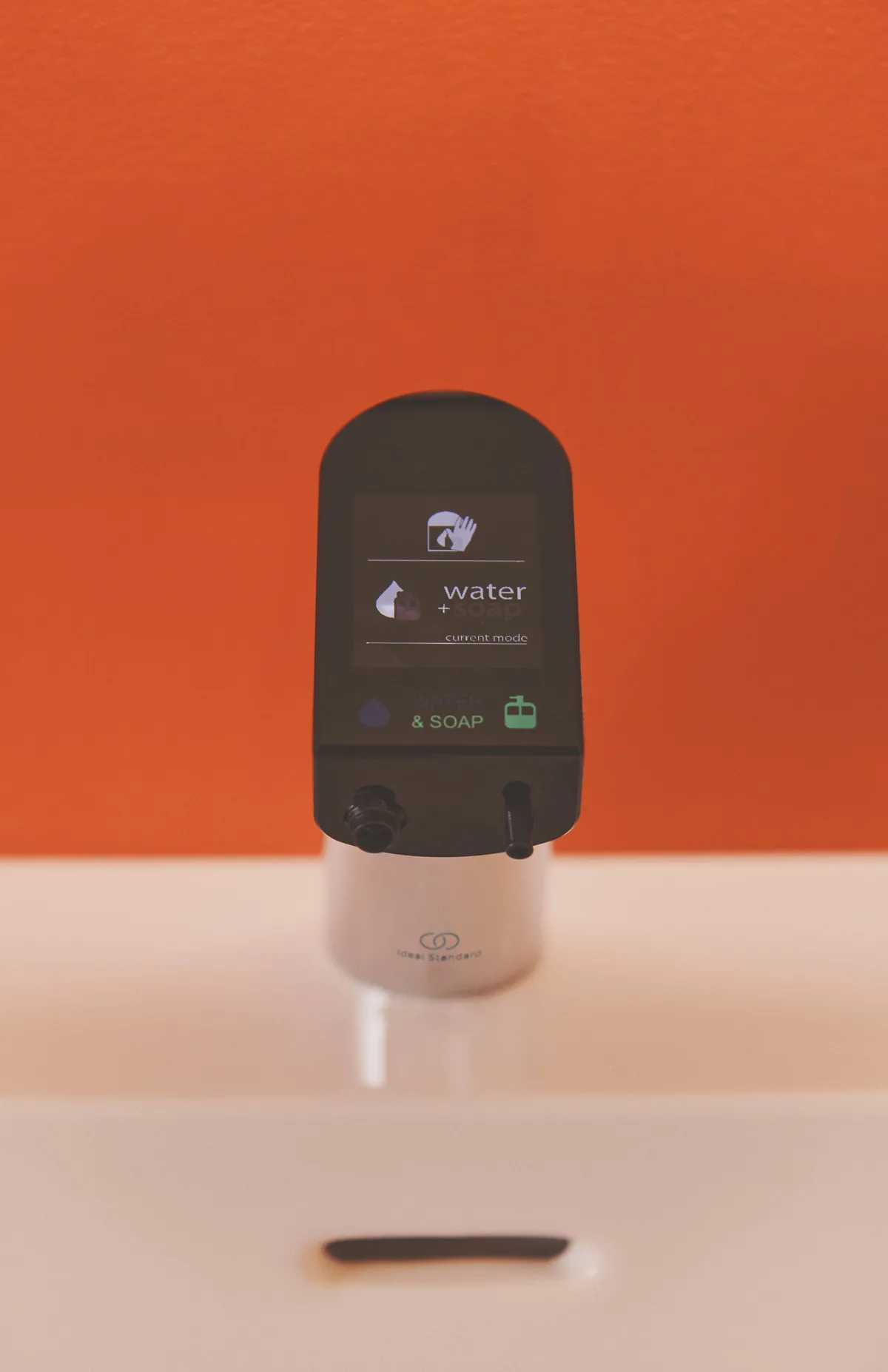 Sensor-Waschtischarmatur Intellimix, mit Seife, Chrom Sensor-Waschtischarmatur Intellimix, mit Seife, Chrom