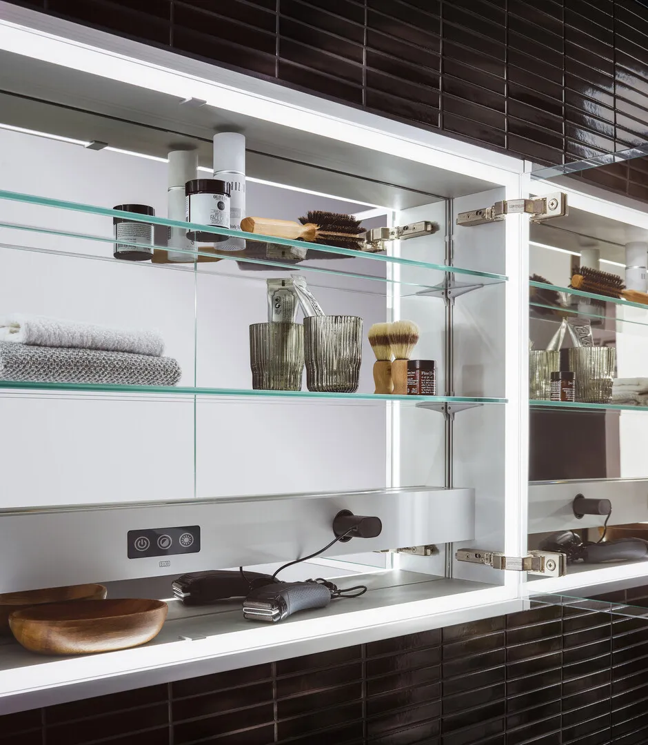 emco Spiegelschrank „prestige 2“ 88,7 × 63,9 × 17,7 cm emco Spiegelschrank „prestige 2“ 88,7 × 63,9 × 17,7 cm