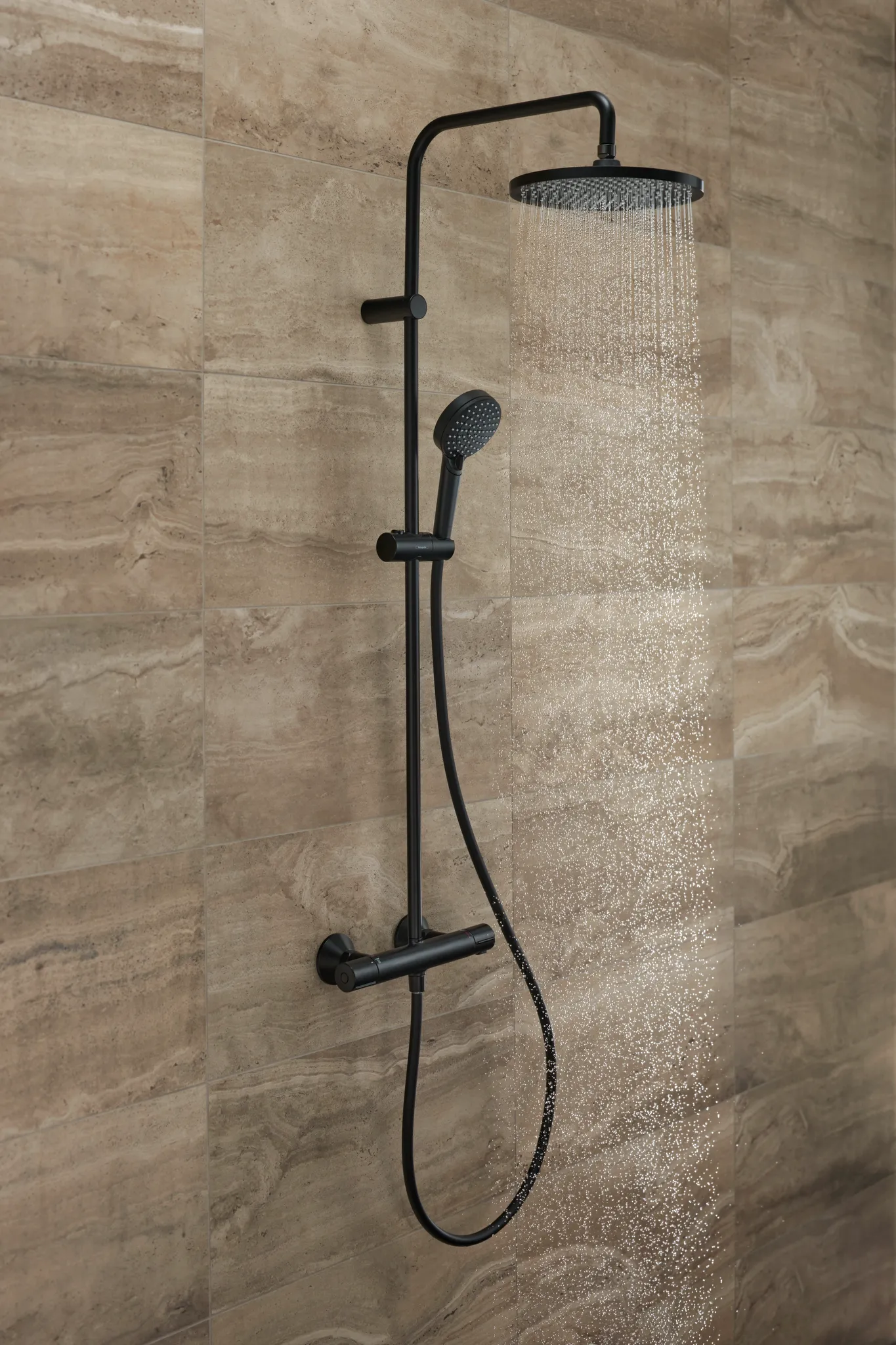 Showerpipe 240 1jet Vernis Blend mattschwarz mit Brausethermostat