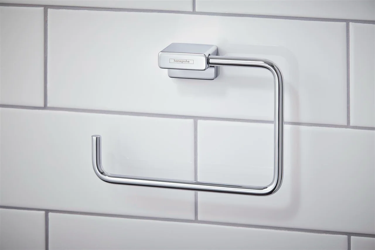 Hansgrohe AddStoris Q Handtuchring, Chrom, schwenkbar, Wandmontage mit verdeckter Befestigung, Bohrabstand 26 mm, Bohrloch-Durchmesser 6 mm Hansgrohe AddStoris Q Handtuchring, Chrom, schwenkbar, Wandmontage mit verdeckter Befestigung, Bohrabstand 26 mm, Bohrloch-Durchmesser 6 mm