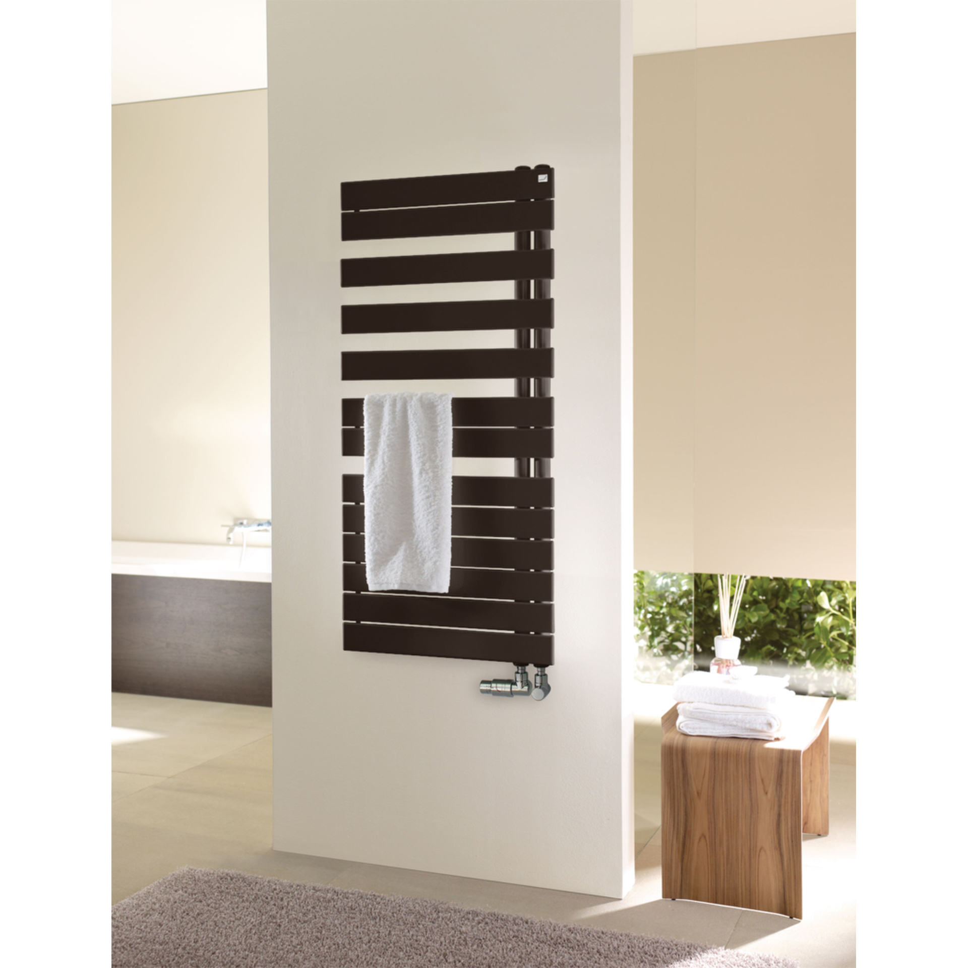 Zehnder Design-Heizkörper Roda Spa Asym, rechts ROFR-120-055 1183x65x550 Dark Brown Zehnder Design-Heizkörper Roda Spa Asym, rechts ROFR-120-055 1183x65x550 Dark Brown