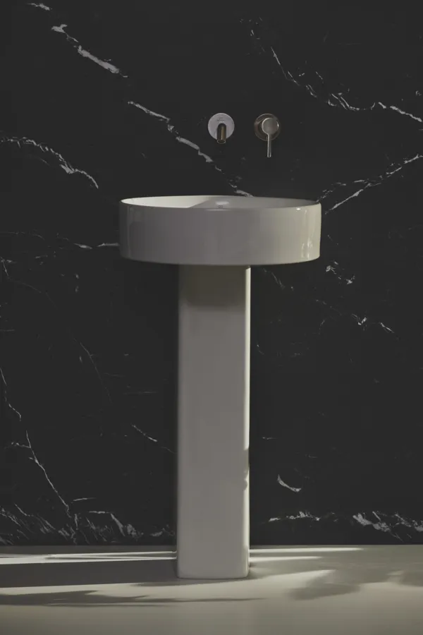 Halbsäule „Conca“ 18,5 × 75,5 × 17 cm in Weiß Halbsäule „Conca“ 18,5 × 75,5 × 17 cm in Weiß