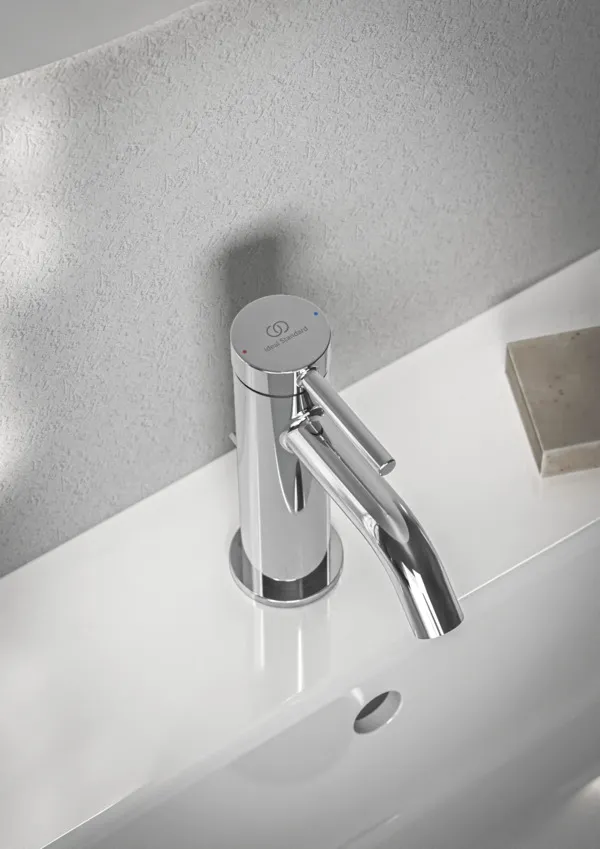 Ideal Standard Waschtischarmatur Ceraline Nuovo Ausladung 105mm mit Ablaufgarnitur Chrom Ideal Standard Waschtischarmatur Ceraline Nuovo Ausladung 105mm mit Ablaufgarnitur Chrom