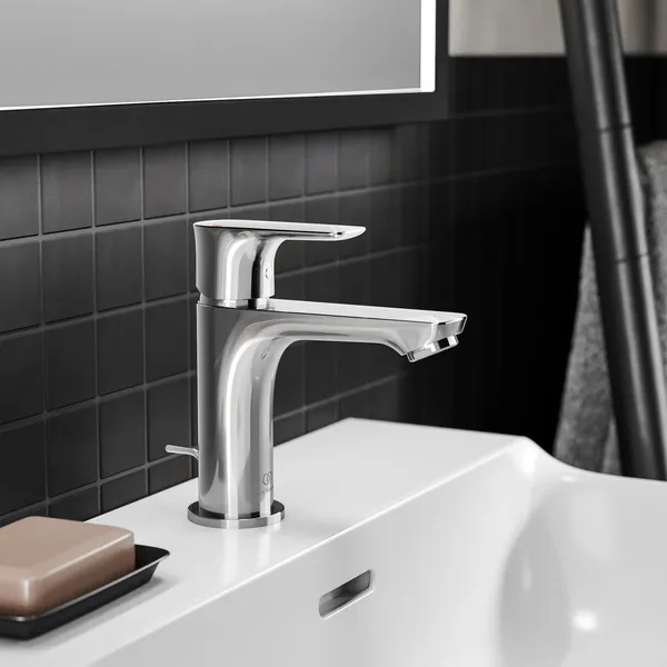 Waschtischarmatur Connect Air, Slim, 5l/min, mit Ablaufgarnitur, Ausladung 107mm, Brushed Gold Waschtischarmatur Connect Air, Slim, 5l/min, mit Ablaufgarnitur, Ausladung 107mm, Brushed Gold