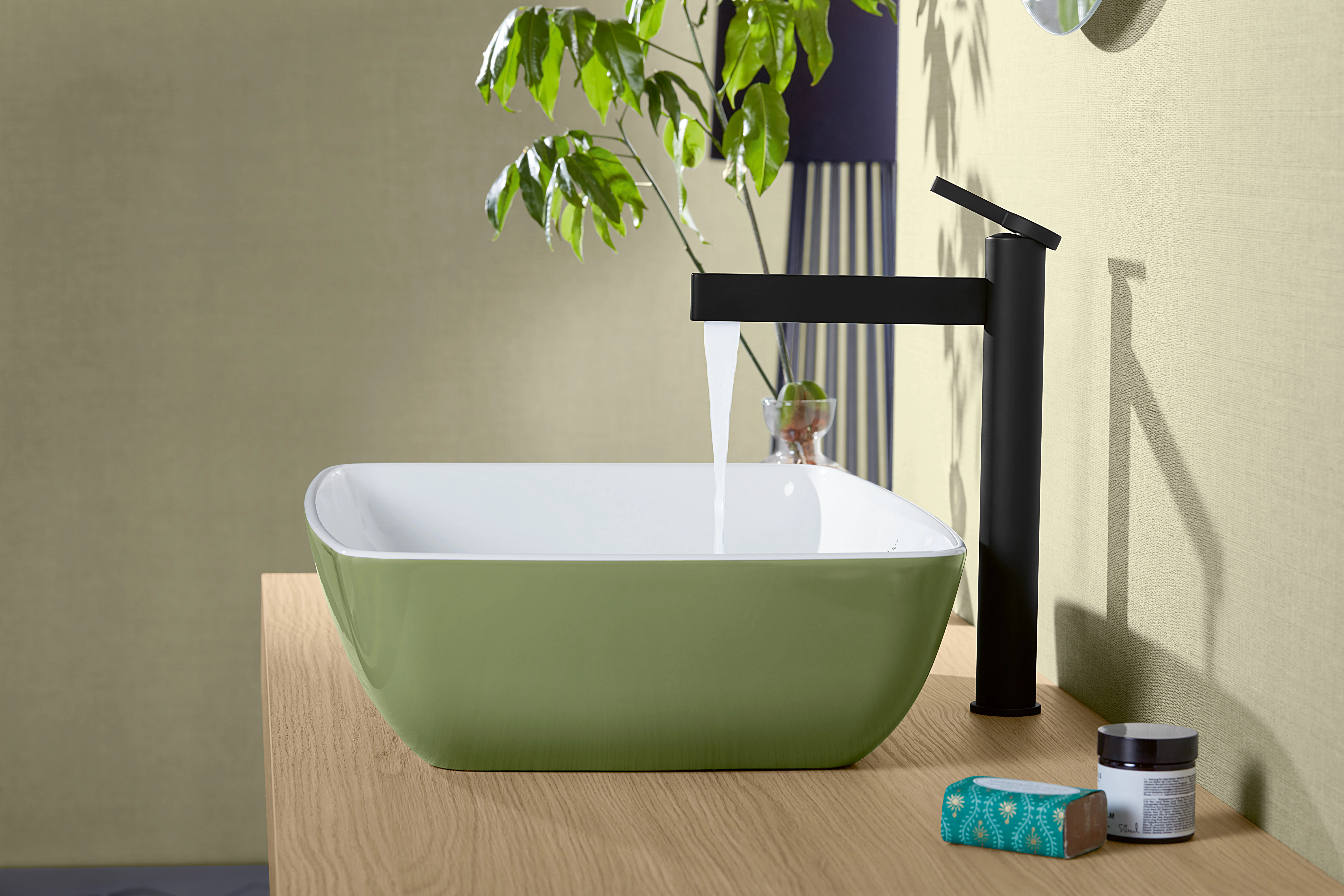 Villeroy & Boch Aufsatzwaschtisch aus TitanCeram „Artis“ 580 × 385 × 130 mm in Sage Green Villeroy & Boch Aufsatzwaschtisch aus TitanCeram „Artis“ 580 × 385 × 130 mm in Sage Green