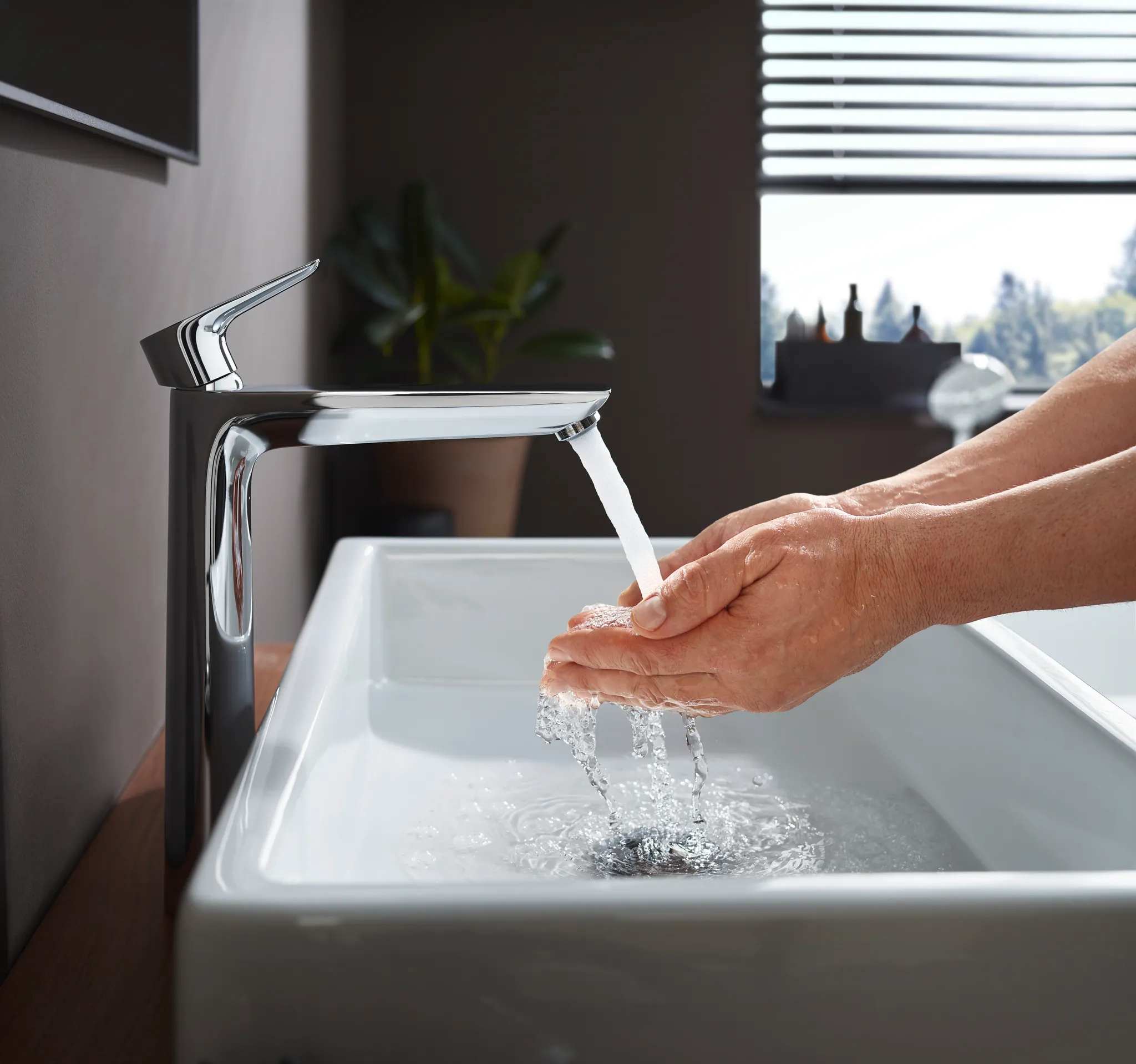 Hansgrohe Talis E Einhebel-Waschtischmischer 240, Chrom Hansgrohe Talis E Einhebel-Waschtischmischer 240, Chrom