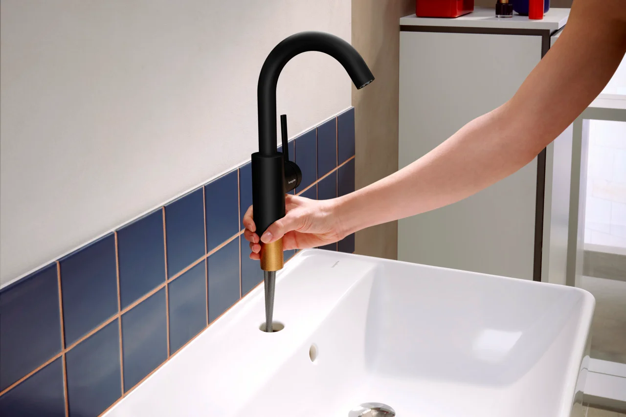 Hansgrohe Einhebel-Waschtischmischer Zesis S, mattschwarz, ComfortZone 210, Ausladung 142 mm, Auslaufhöhe 210 mm Hansgrohe Einhebel-Waschtischmischer Zesis S, mattschwarz, ComfortZone 210, Ausladung 142 mm, Auslaufhöhe 210 mm