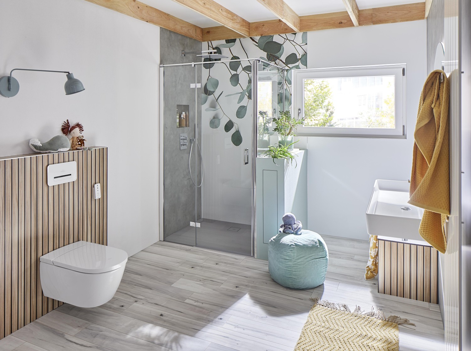 HSK teilgerahmte Drehtür an Nebenteil „Atelier Plan“ für verkürzte Seitenwand Glas Carré, Profile Chromoptik (Alu Hochglanz poliert), Sondergröße HSK teilgerahmte Drehtür an Nebenteil „Atelier Plan“ für verkürzte Seitenwand Glas Carré, Profile Chromoptik (Alu Hochglanz poliert), Sondergröße