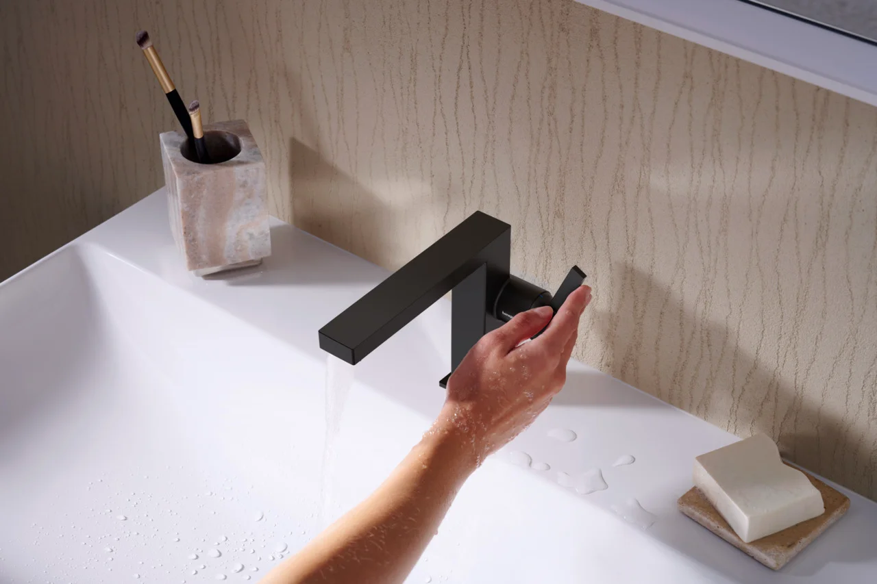 Hansgrohe Xelu Q Waschtisch, weiß, 800x480 mm, wandhängend, mit Hahnloch, ohne Überlauf, SmartClean Glasur Hansgrohe Xelu Q Waschtisch, weiß, 800x480 mm, wandhängend, mit Hahnloch, ohne Überlauf, SmartClean Glasur