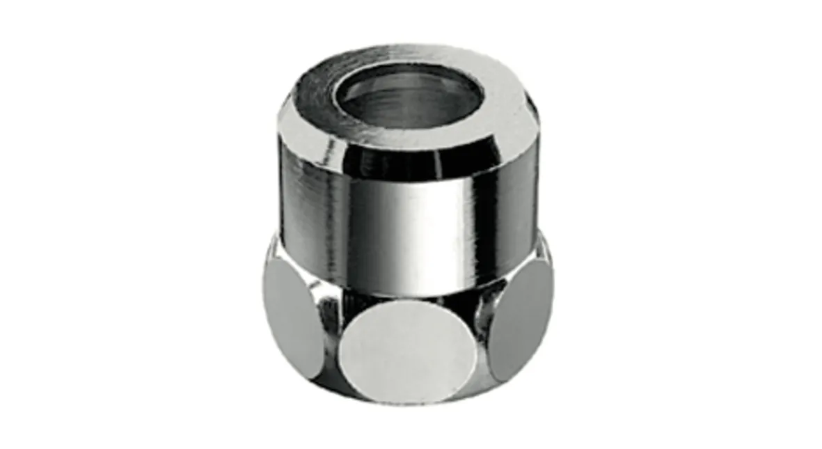 Spezial-Quetschverschraubung, Ø 8, DN 10 G 3/8 IG, chrom Spezial-Quetschverschraubung, Ø 8, DN 10 G 3/8 IG, chrom