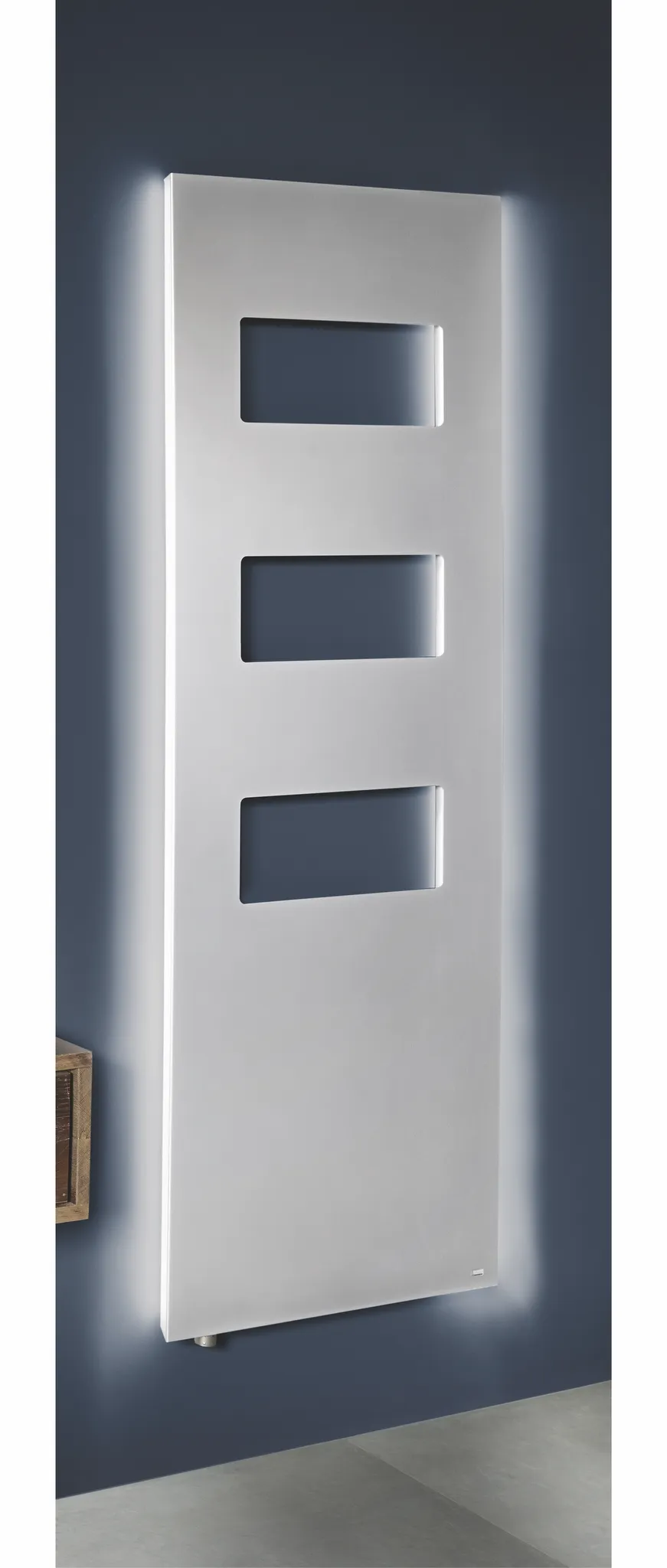 BEMM Design-Heizkörper „Plawa Spa Pur“ 52,5 × 180 cm in Weinrot (RAL 3005)