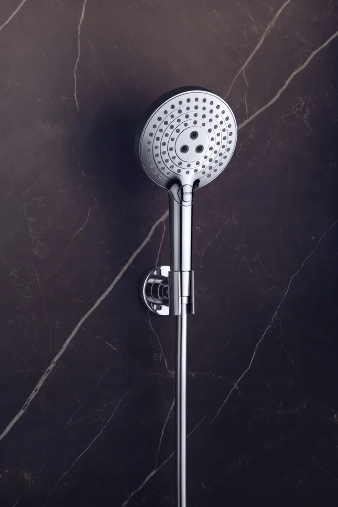 Hansgrohe AXOR ShowerSolutions Handbrause 120 3jet Chrom, 125 mm Brausekopfgröße, Rain/RainAir/WhirlAir Strahlarten, Select-Taste, QuickClean, max. Durchfluss 13,4 l/min bei 3 bar, Anschluss G 1/2