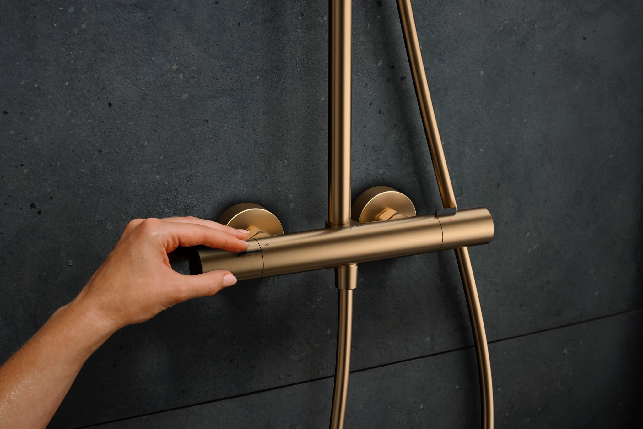 Hansgrohe Pulsify S Puro Showerpipe 260 1jet EcoSmart mit Ecostat Fine und Handbrause 3jet, Brushed Bronze Hansgrohe Pulsify S Puro Showerpipe 260 1jet EcoSmart mit Ecostat Fine und Handbrause 3jet, Brushed Bronze