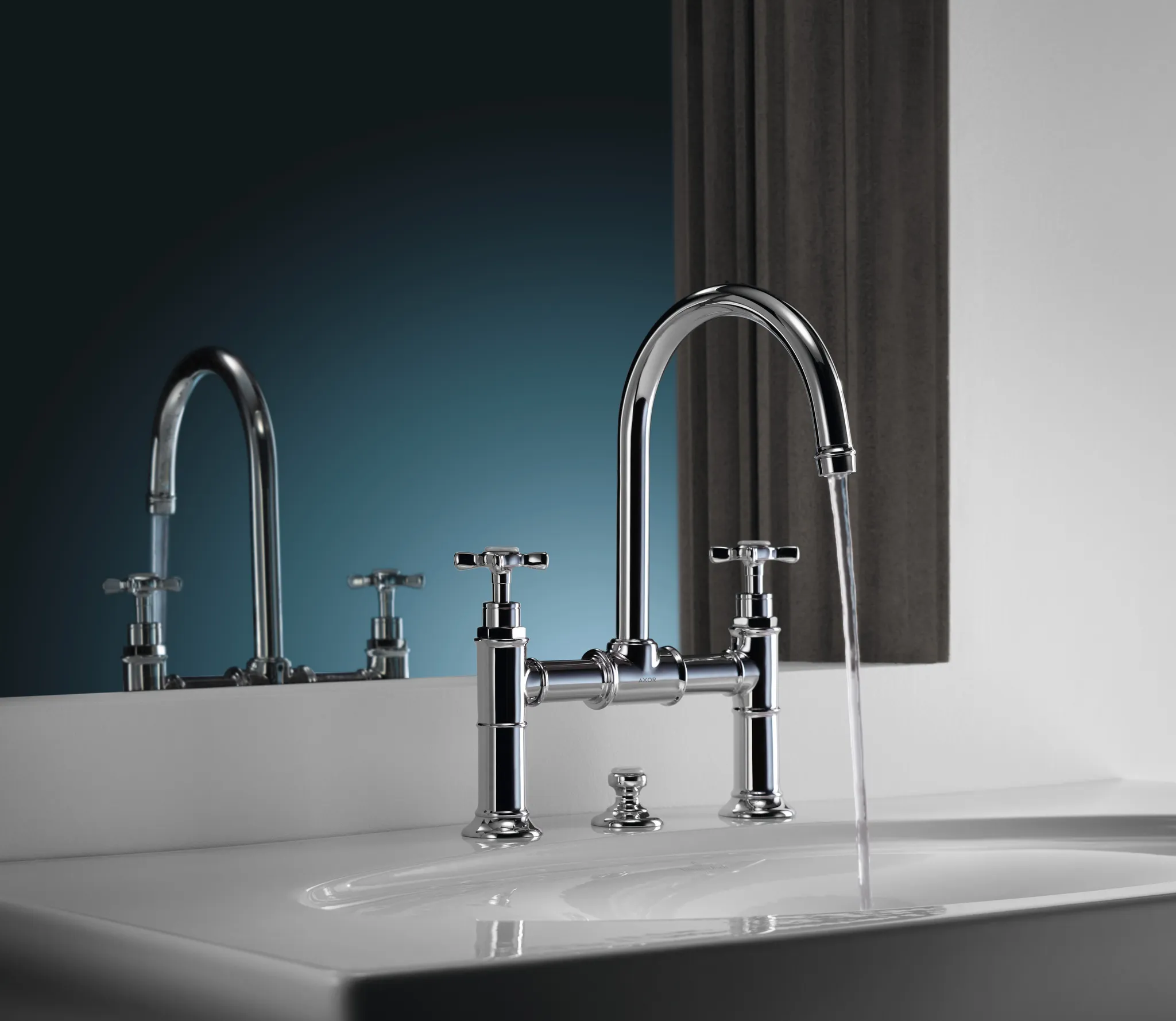 Hansgrohe AXOR Montreux 2-Griff Waschtischarmatur 220 mit Kreuzgriffen und Zugstangen-Ablaufgarnitur, Chrom Hansgrohe AXOR Montreux 2-Griff Waschtischarmatur 220 mit Kreuzgriffen und Zugstangen-Ablaufgarnitur, Chrom