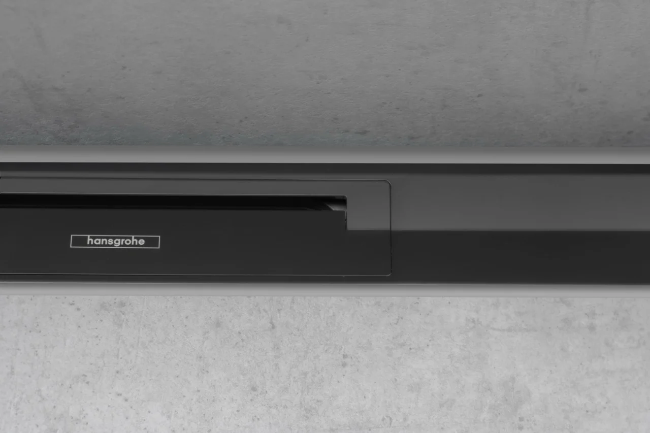 Hansgrohe RainDrain Flex Duschrinne 1000 mm, wandangebunden, Mattschwarz, höhenverstellbar um 10 mm, bis zu 60 l/min Ablaufleistung