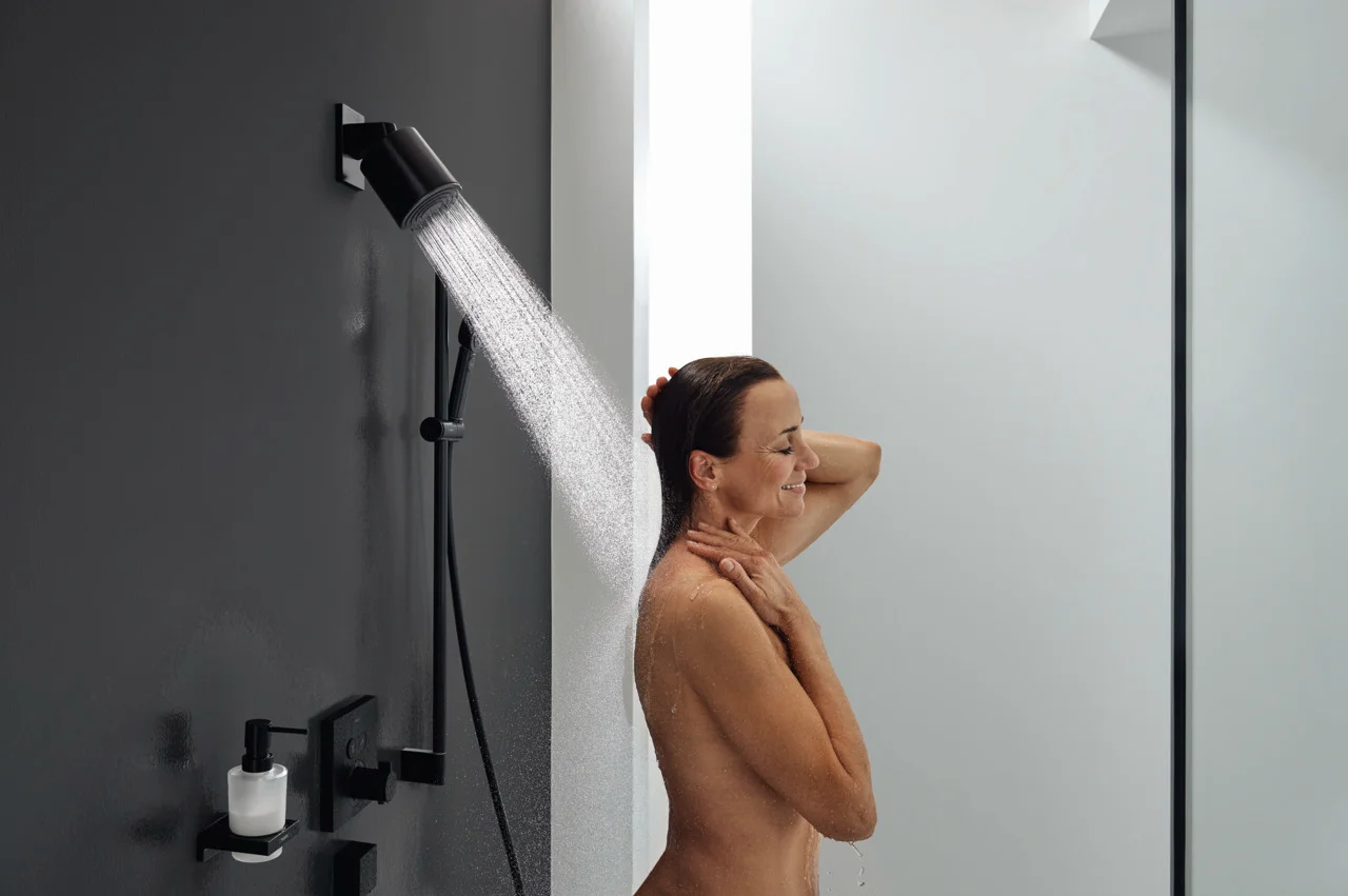 Hansgrohe Pulsify Select S Brauseset 105 mm, 3 Strahlarten, Mattschwarz, 90 cm Brausestange
