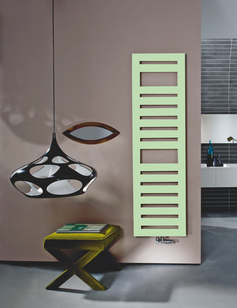 Zehnder Design-Heizkörper „Metropolitan Spa“ für Warmwasser-Zentralheizung mit 50 mm-Mittelanschluss und integriertem Thermostat „Completto“ 40 × 80,5 cm in Grey Aluminium (glänzend)