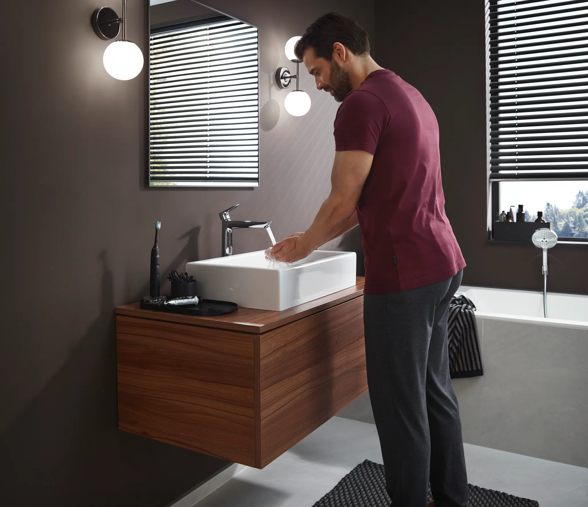 Hansgrohe Talis E Einhebel-Waschtischmischer 240, Chrom Hansgrohe Talis E Einhebel-Waschtischmischer 240, Chrom