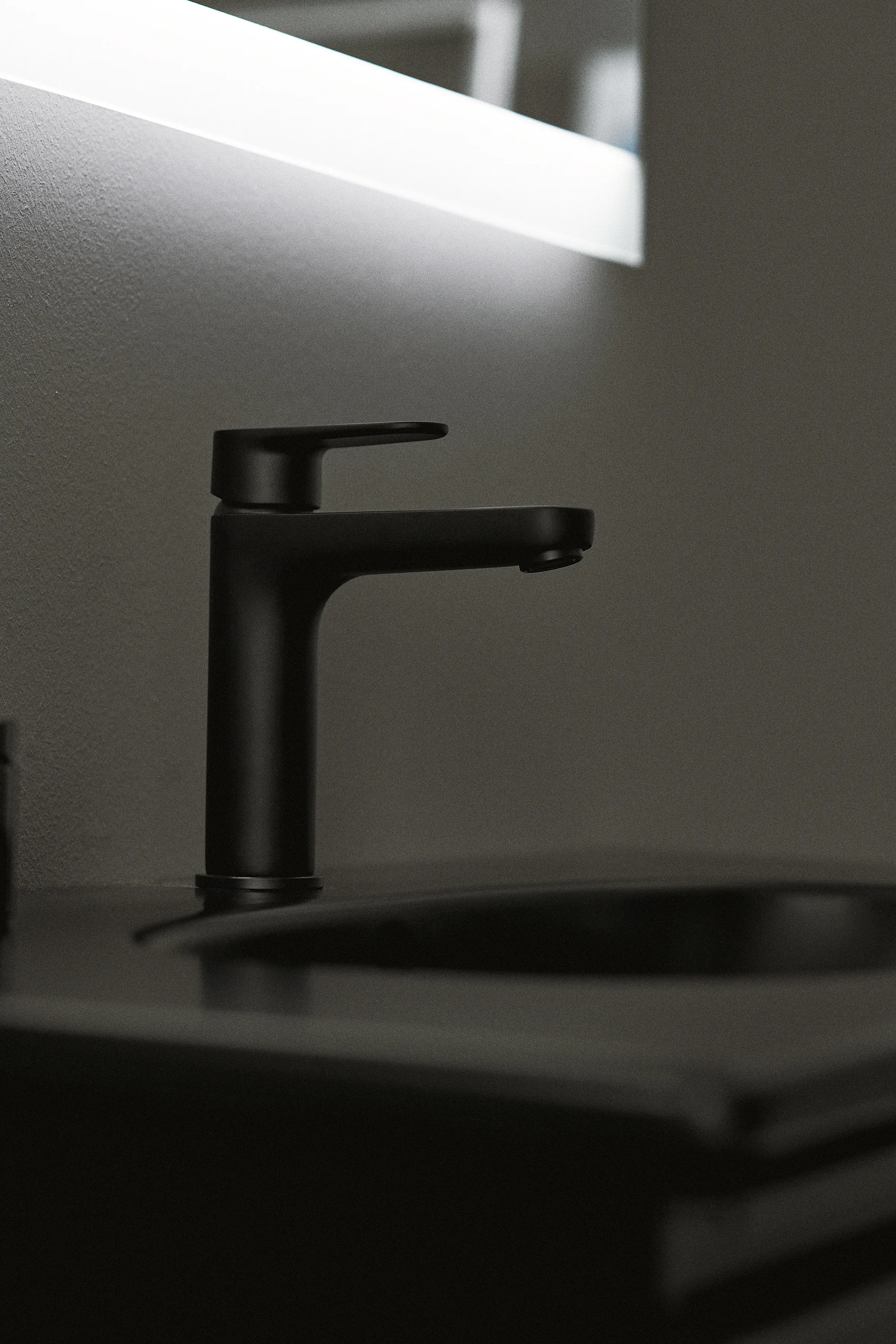 Ideal Standard Waschtischarmatur Cerafine O H120 mit Push-Open Ausladung 125mm Silk Black Ideal Standard Waschtischarmatur Cerafine O H120 mit Push-Open Ausladung 125mm Silk Black