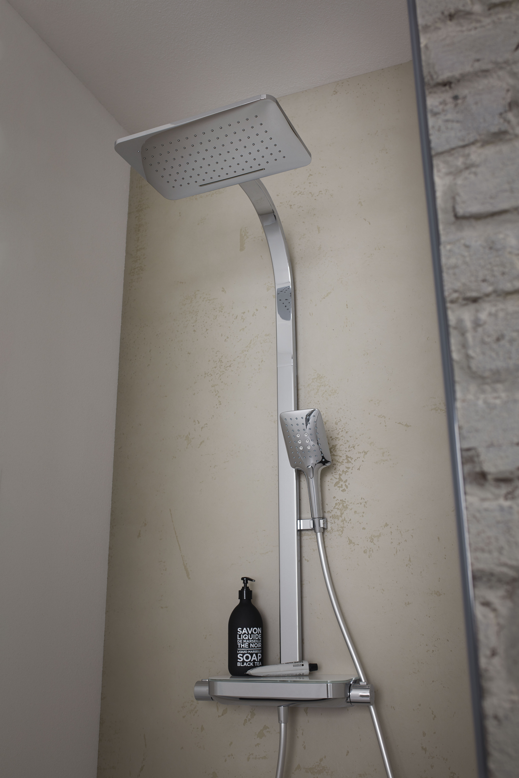HSK Shower-Set Duschthermostat mit Ablage „RS AquaTray“ in weiß / chrom HSK Shower-Set Duschthermostat mit Ablage „RS AquaTray“ in weiß / chrom