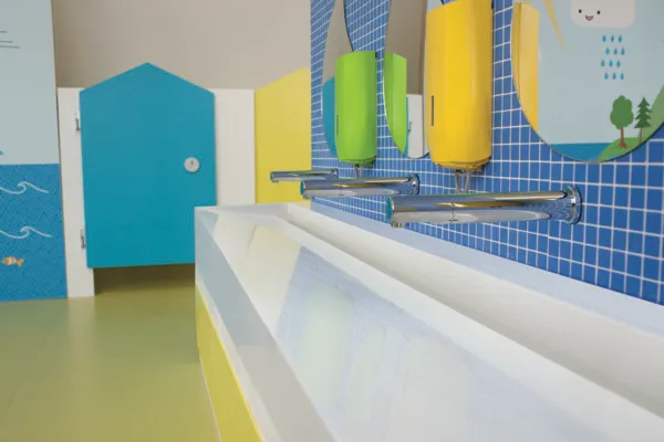 Waschbecken „Silhouette“ 180 × 47 × 20 cm in Weiß Waschbecken „Silhouette“ 180 × 47 × 20 cm in Weiß